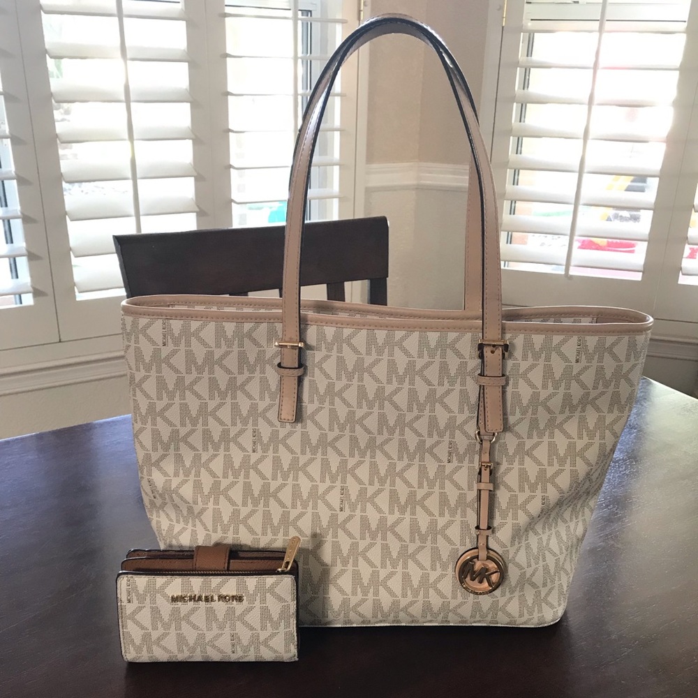 Michael Kors Purse and wallet